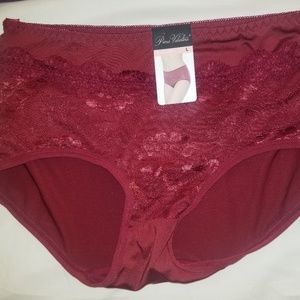 Brand new set of 2 mid rise panties